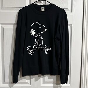 Uniqlo KAWS X Peanuts Snoopy Dog Black sweatshirt sweater crewneck long sleeve